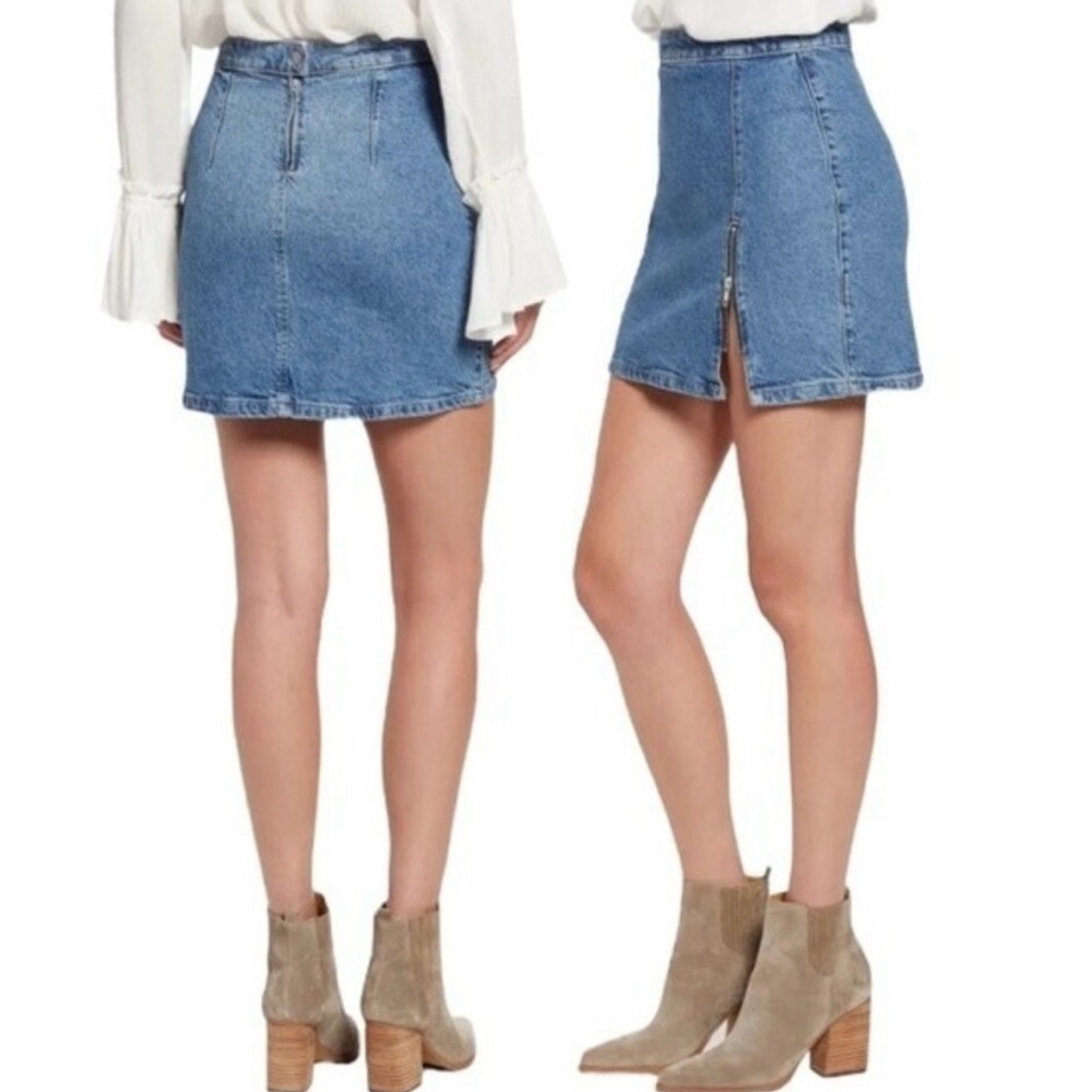 Free People Midnight Magic Denim Miniskirt. Marble Blue. Size 2.